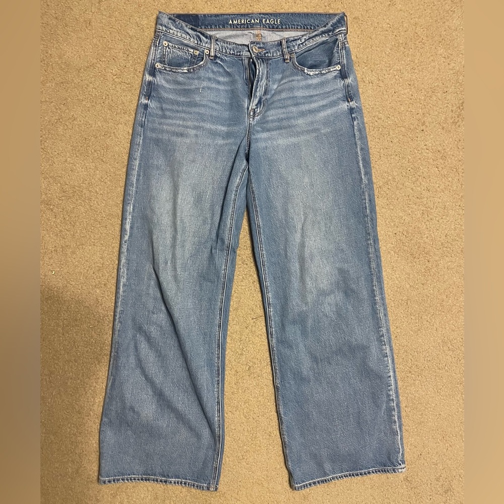 American Eagle Low Rise Skater Jean